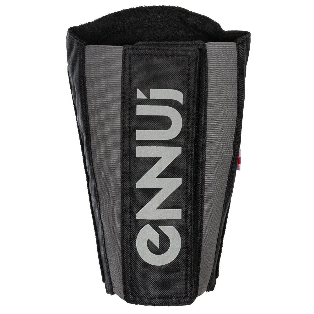 ENNUI-Park-Pro-Shin-Guard-Nick-Lomax-Back