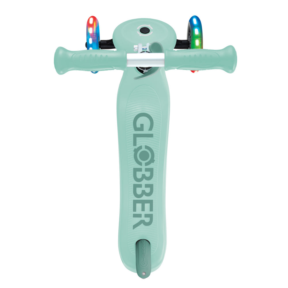 Globber-Go-Up-Sporty-Lights-V2-Top-View-Mint