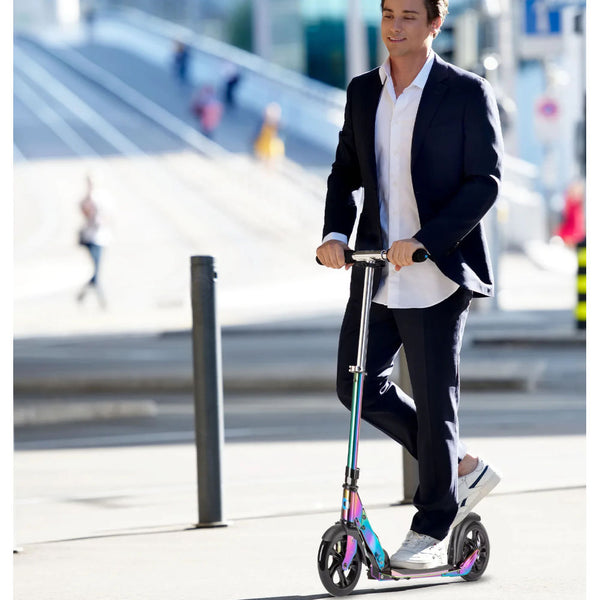 Micro-Classic-Adult-Neochrome-Scooter-Lifestyle