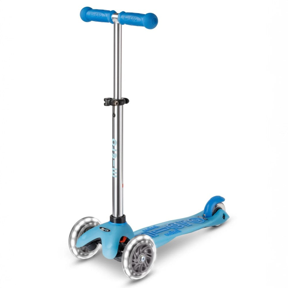 Micro-Mini-Deluxe-Glow-3-Wheel-Scooter-Artic-Blue